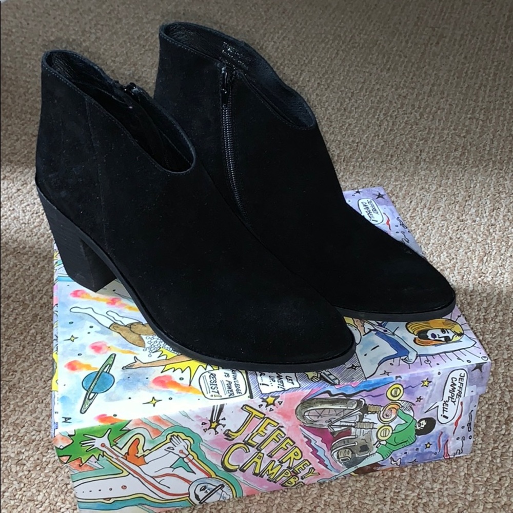Jeffrey Campbell Kamet-2 black oiled booties.